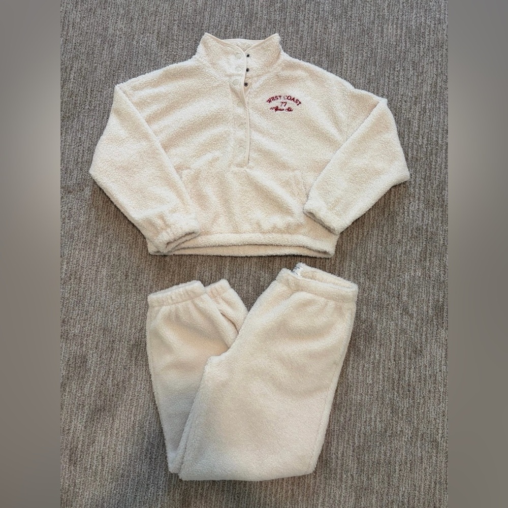 American Eagle Sherpa Matching Set